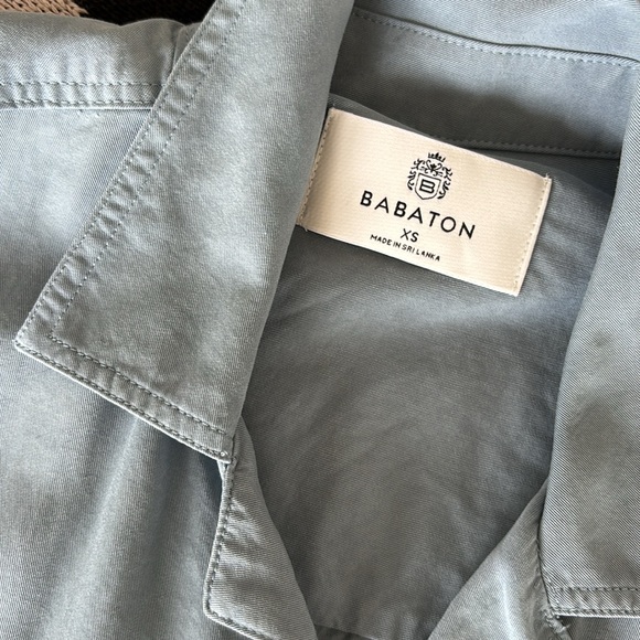 Cropped ARITZIA / Babaton Button Up - Picture 5 of 7